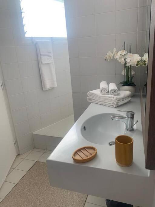 Agreable Studio Au Bord De Mer. แซงต์-ฟรองซัวส์ ภายนอก รูปภาพ